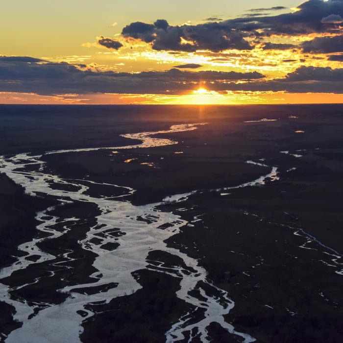 Sunrising over platte river